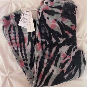 NWT Nordstrom Kids Treasure & Bond Pink Canyon Multi Tie Dye jogger Sz M(8/10)